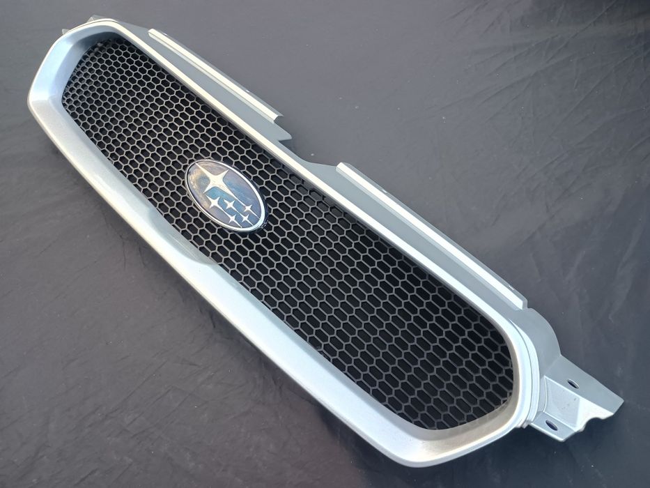Предна решетка Subaru Legacy B13 Preface
