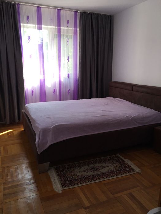 Apartament de vanzare 3 camere LIPOVA