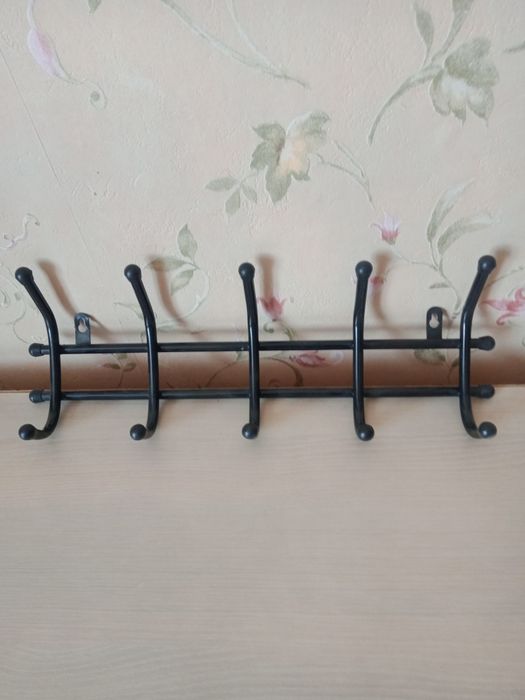 Продам вешалку фирмы Зета