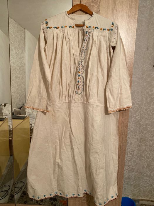 Автентични рокли от народна носия