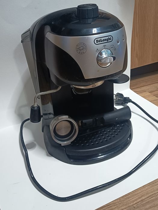 Espressor manual DeLonghi Bar 14F (Compatibil Cafea Măcinată & Paduri E.S.E.)