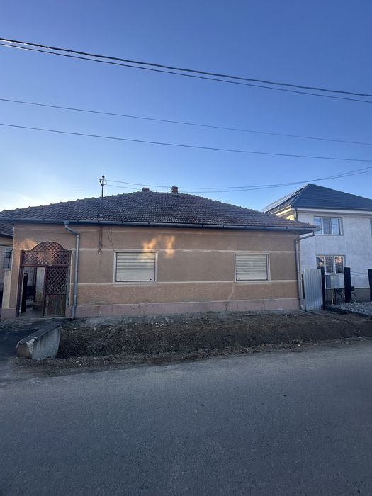 Casa de vânzare - Ineu jud. Arad