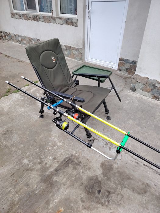 Combo scaun cuzo 2 buc mulinete daiwa