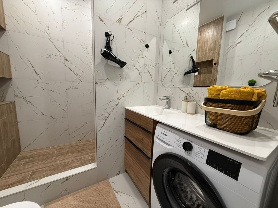 Сдам посуточно  квартиры 13,16мкр