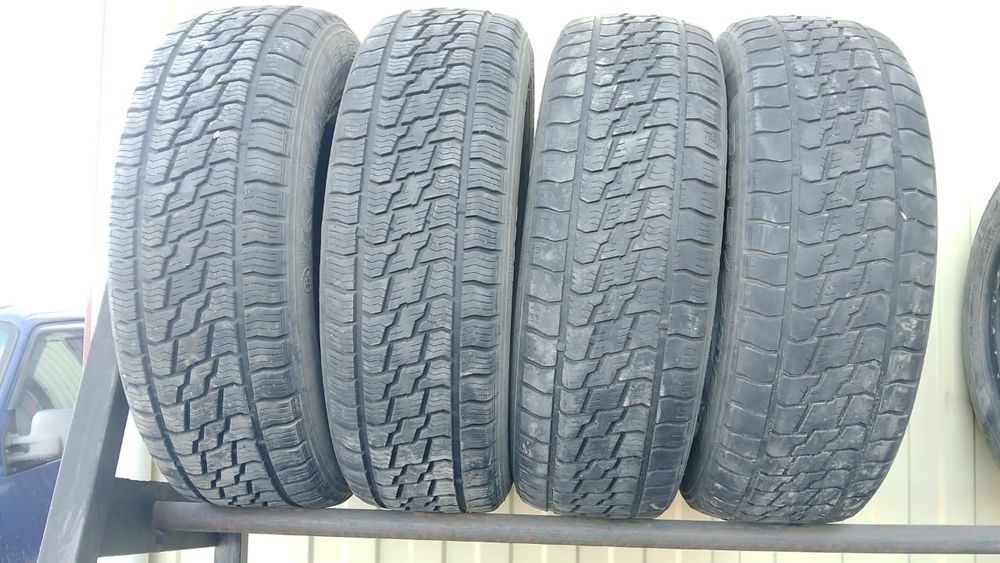 Продам шины.            .