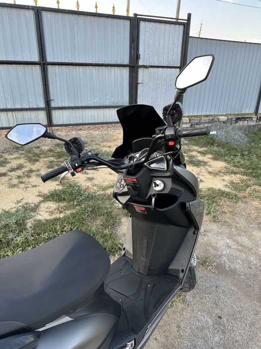 скутер макси 180куб