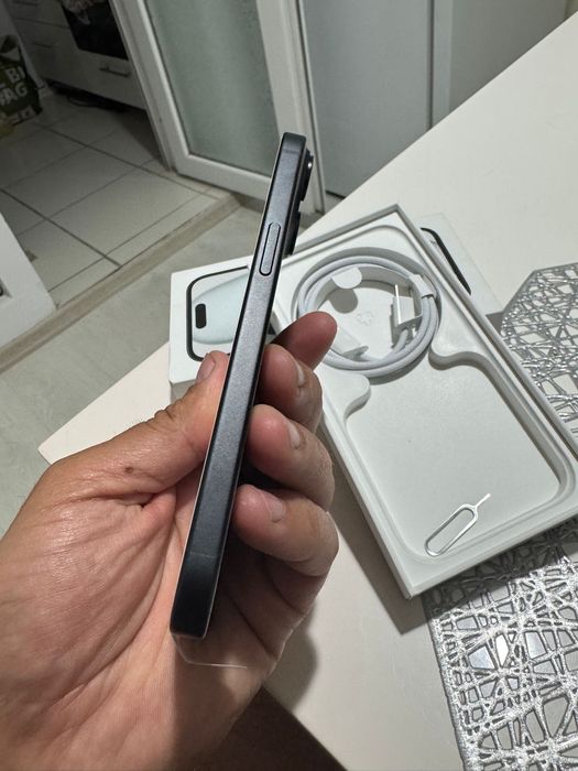 Iphone 15 black 128gb NOU 0 incarcari