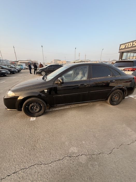 Lacetti Gentra mexanika 2023 qora