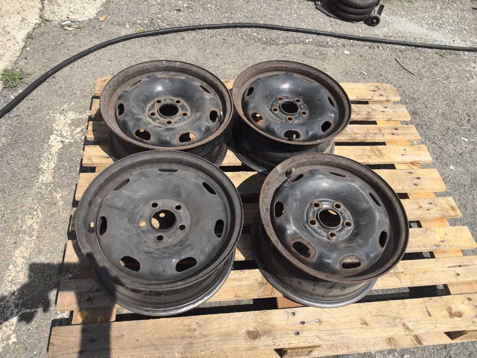 14 цола 5 х 100 мм Шкода Румстер - 6 Инча / ЕТ 37