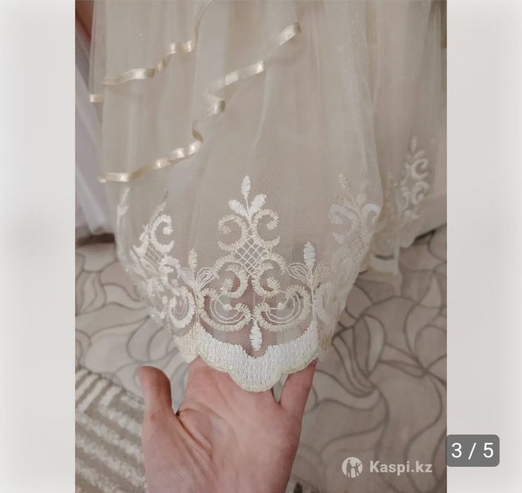 Платье нарядное праздничное