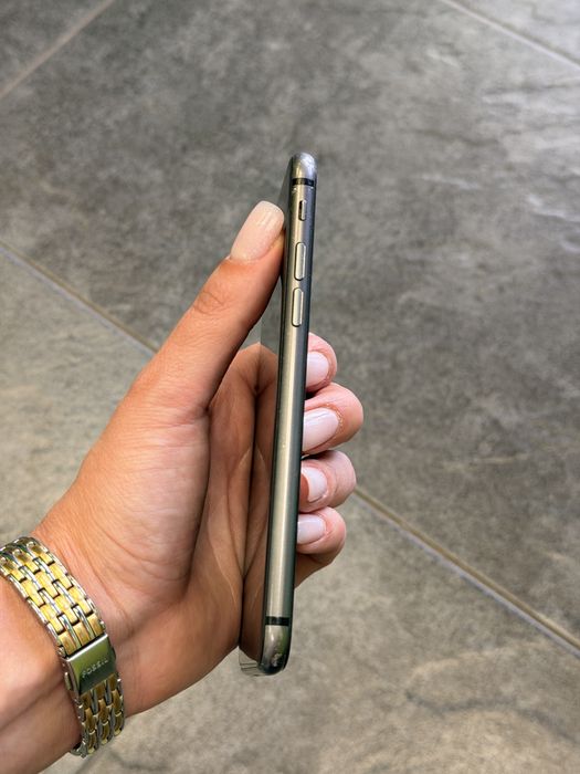 iPhone 8 64GB 100% Baterie