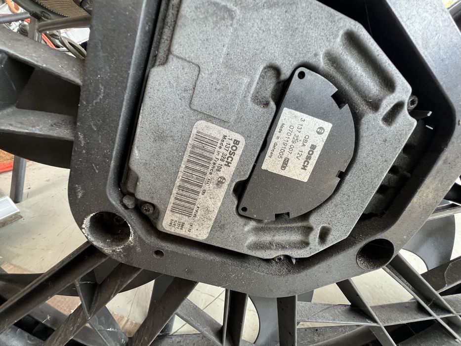 Перка охлаждане Mercedes CLS 500 M273 A2115001693