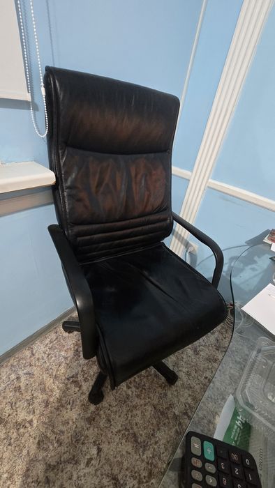 Кресло для офиса,в хорошем состоянии
