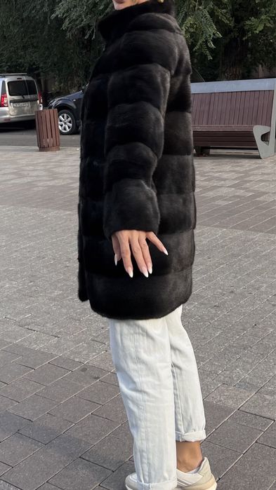 Продам норковую шубу