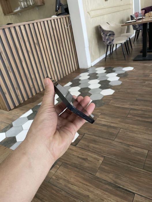 Айфон 13 256 гб Срочно