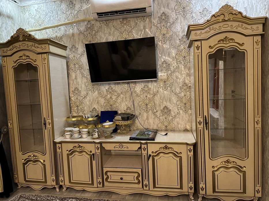 Mebel stenka holati yangi……