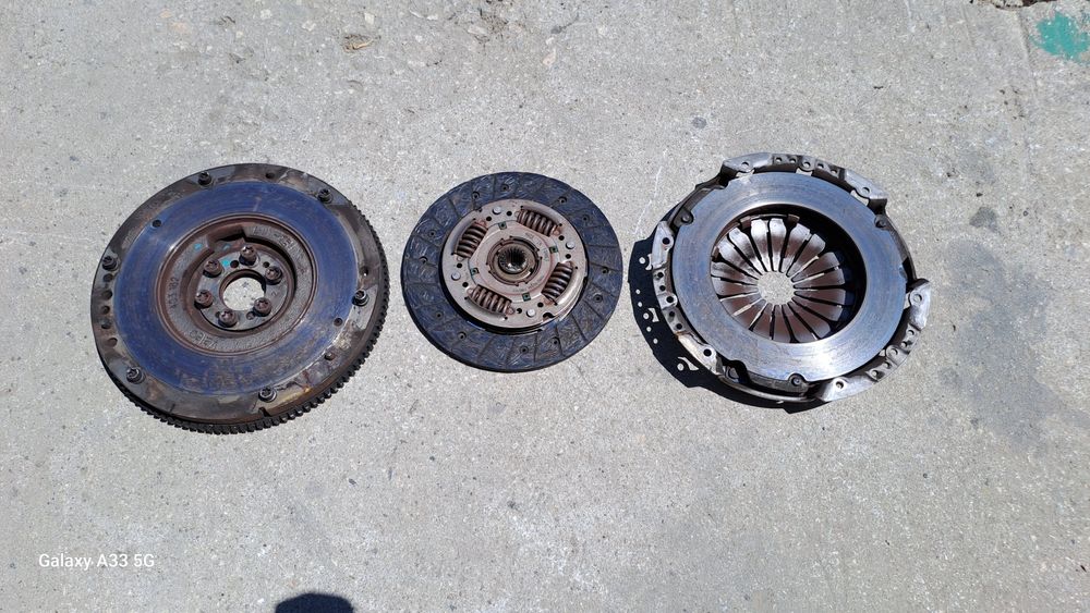 Маховик+съединител к-т FIAT GRANDE PUNTO 1.4I 2009-