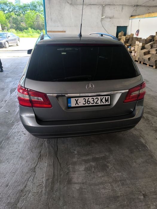 Продавам mercedes E220 2010 с възможен бартер