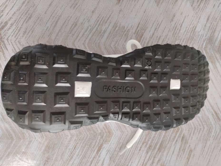 Кроссовки мужские