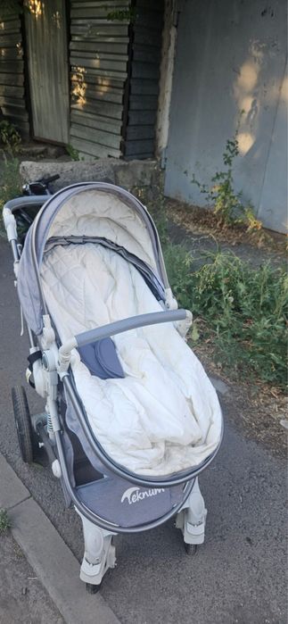 Коляска с детским авто креслом