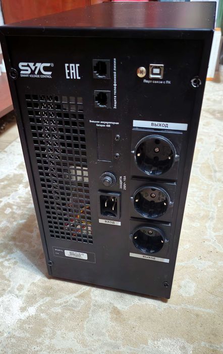 UPS SVC PTL-3K-LCD  2100Ватт