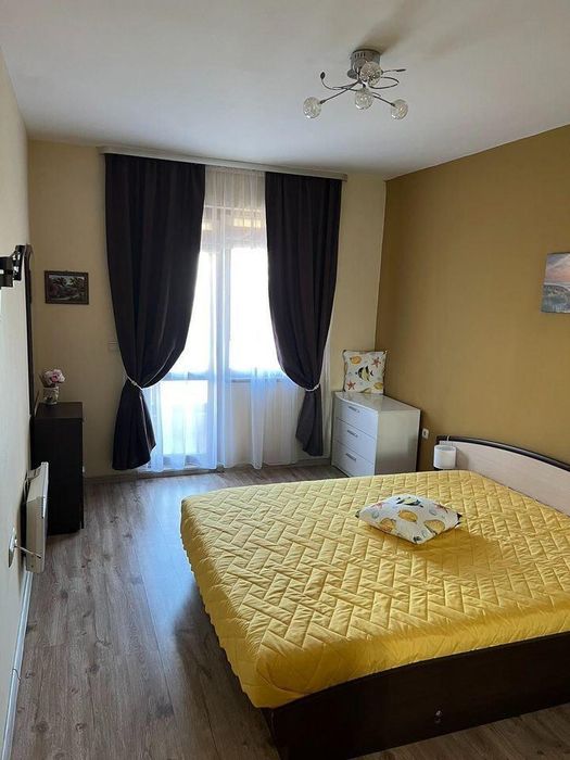 Дава се под наем Двустаен апартамент в Варна, Лятно кино Тракия - 78 кв.м за 648.21 € - Снимка #5