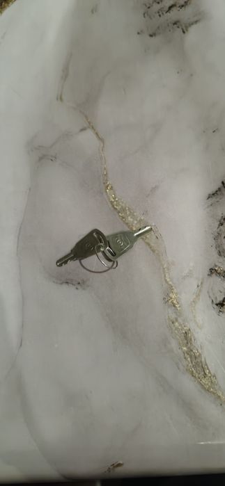 Продам кобыз с чехлом