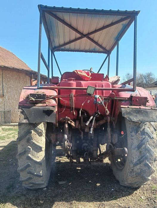 Vând tractor Belarus