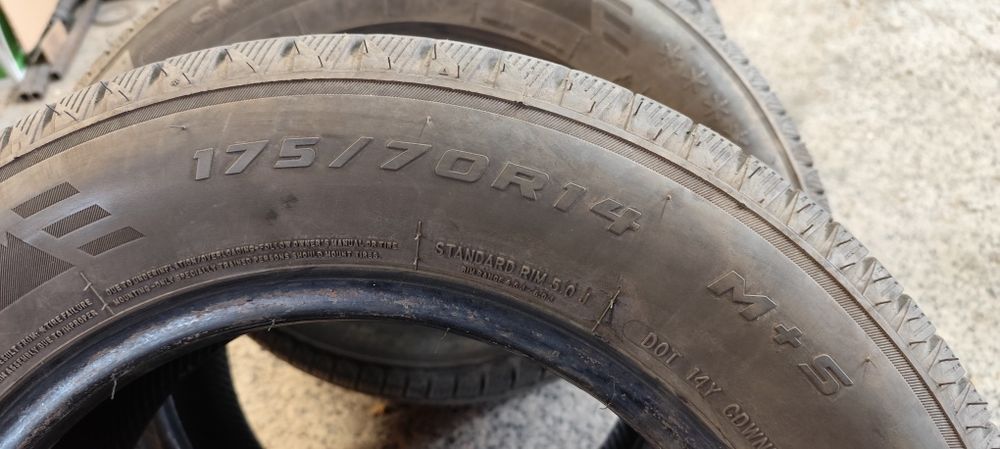 Гуми четери броя зимни за автомобил  175/70R/14
