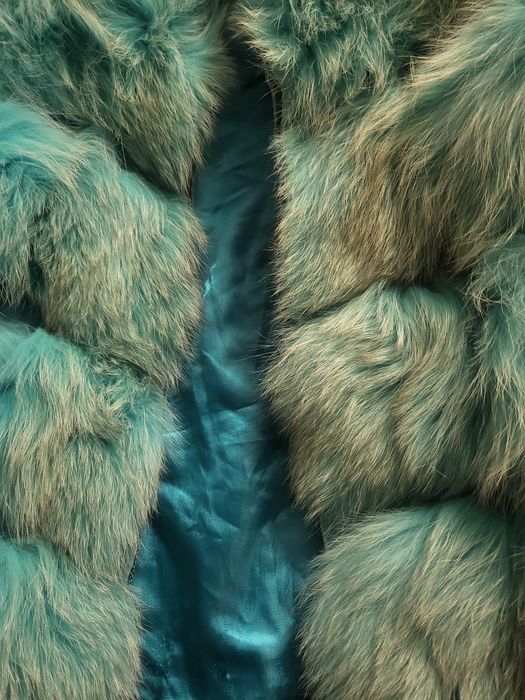 Елеци от лисица различни цветове