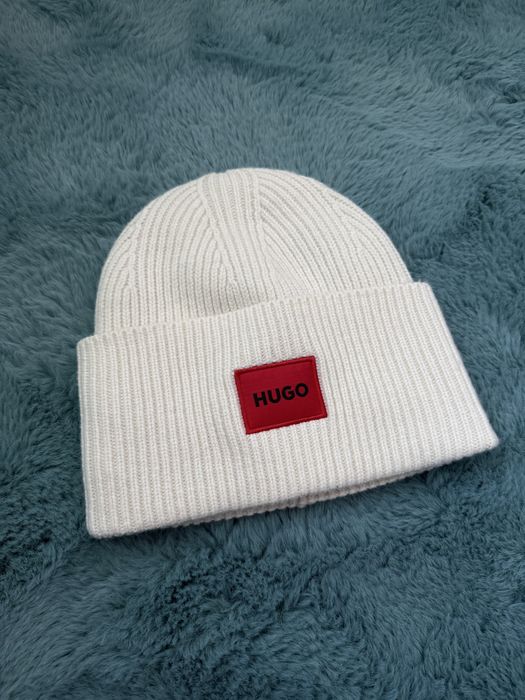 Зимна шапка HUGO