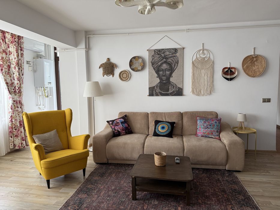 Proprietar, inchiriez apartament 3 camere, 80 mp + balcon