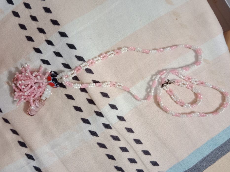 Изделия из бисера, ручная работа