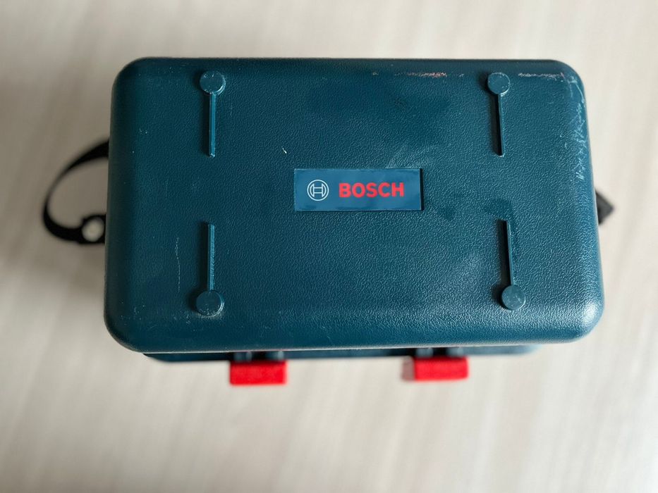 Оптический нивелир Bosch GOL 20D Professional