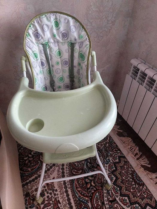 Продаётся срочно детский стол для кормления ребёнка