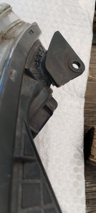 Продавам фар за Hyundai i10