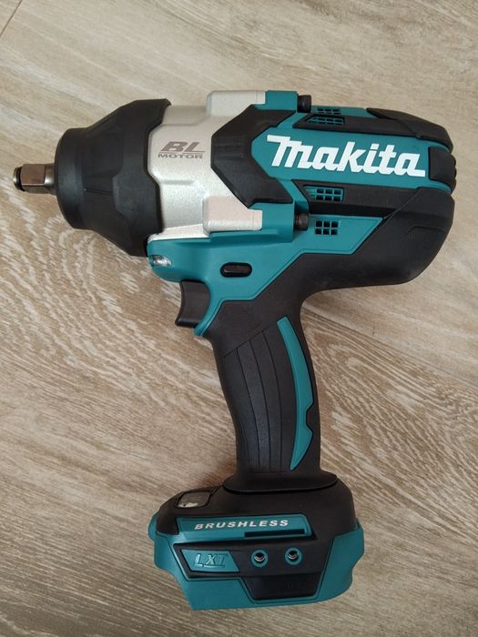 Pistol cu impact Makita