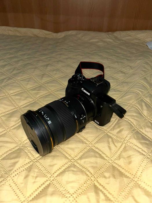Kit Canon EOS M50 (Camera, Obiective, Flash) in Stare Perfecta