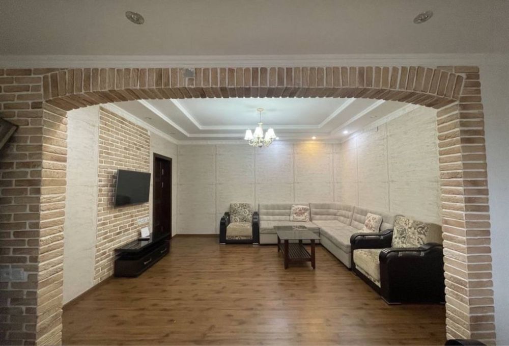 Продаётся квартира на улице Бабура