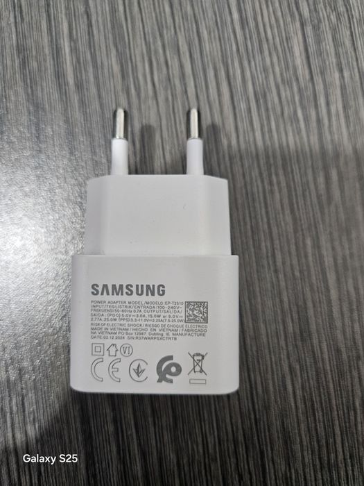 Samsung Galaxy s23 256GB + зарядно + Mobilfox кейс и сложен протектор