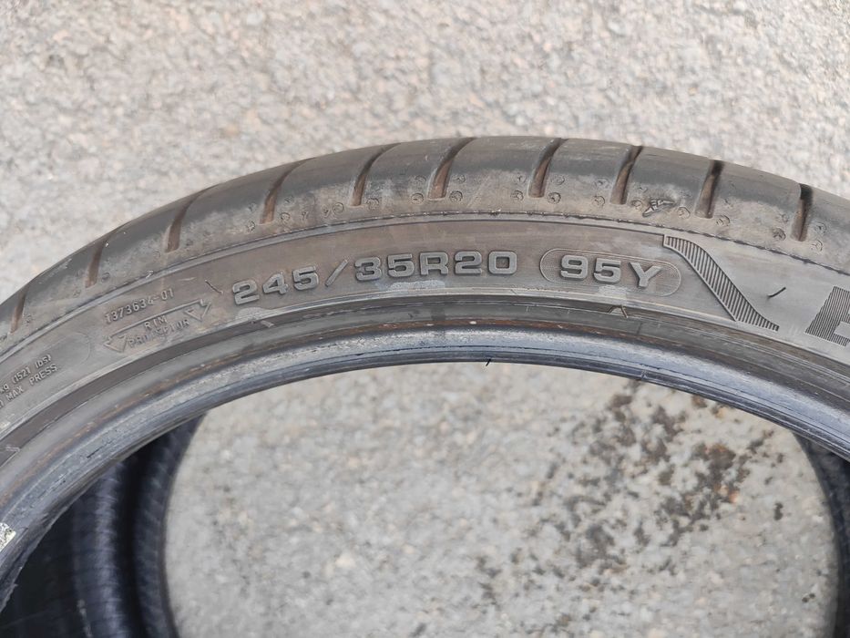 1бр.летни гуми 245/35/20 Goodyear