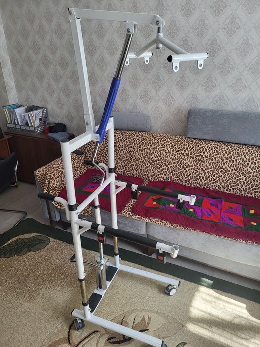 Подъемник-коляска-вертикализатор