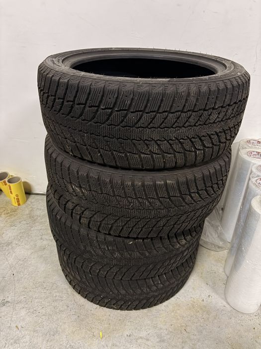 Зимный шины Winrun 245/45/19