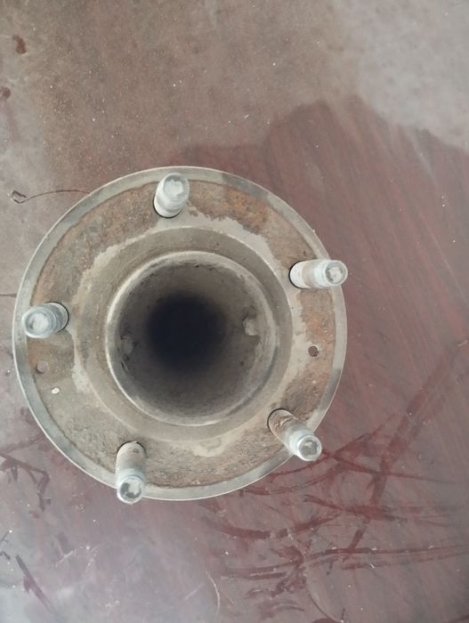 Малибу 2 орка почемник сотилади