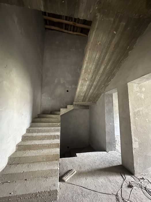 Уй сотилади Коробка  Охунбабаев Чукурсой