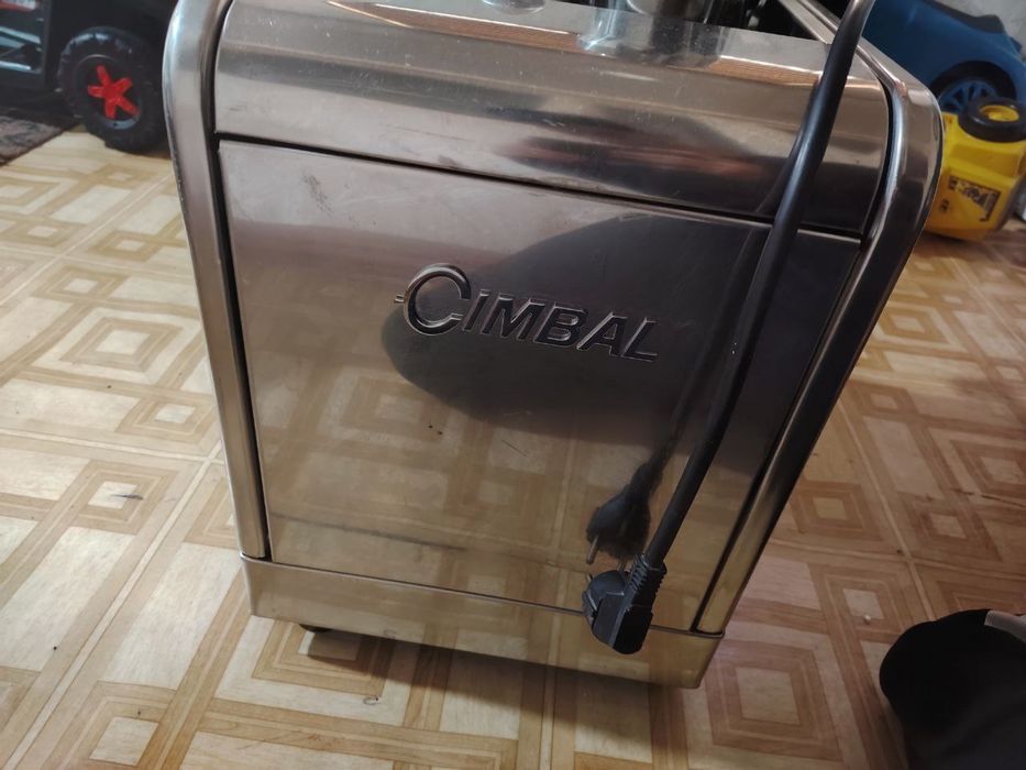 Кофе-машинаCimbali