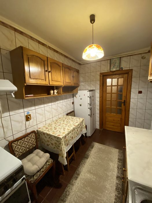 Inchiriez apartament in Mun. Campulung, d sponibil cu 30 martie