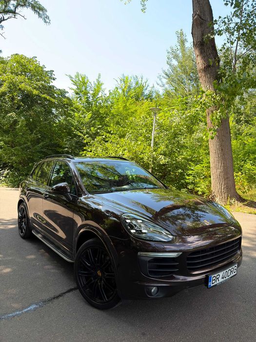 Porsche Cayenne Diesel Facelift 2017 Platinum Edition