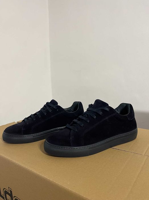 Мужские кроссовки