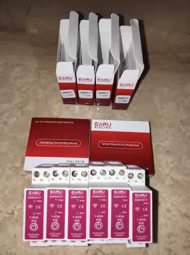 Smart WiFi автоматичен прекъсвач и защита, с измерване на ток, напрежение, мощност и енергия